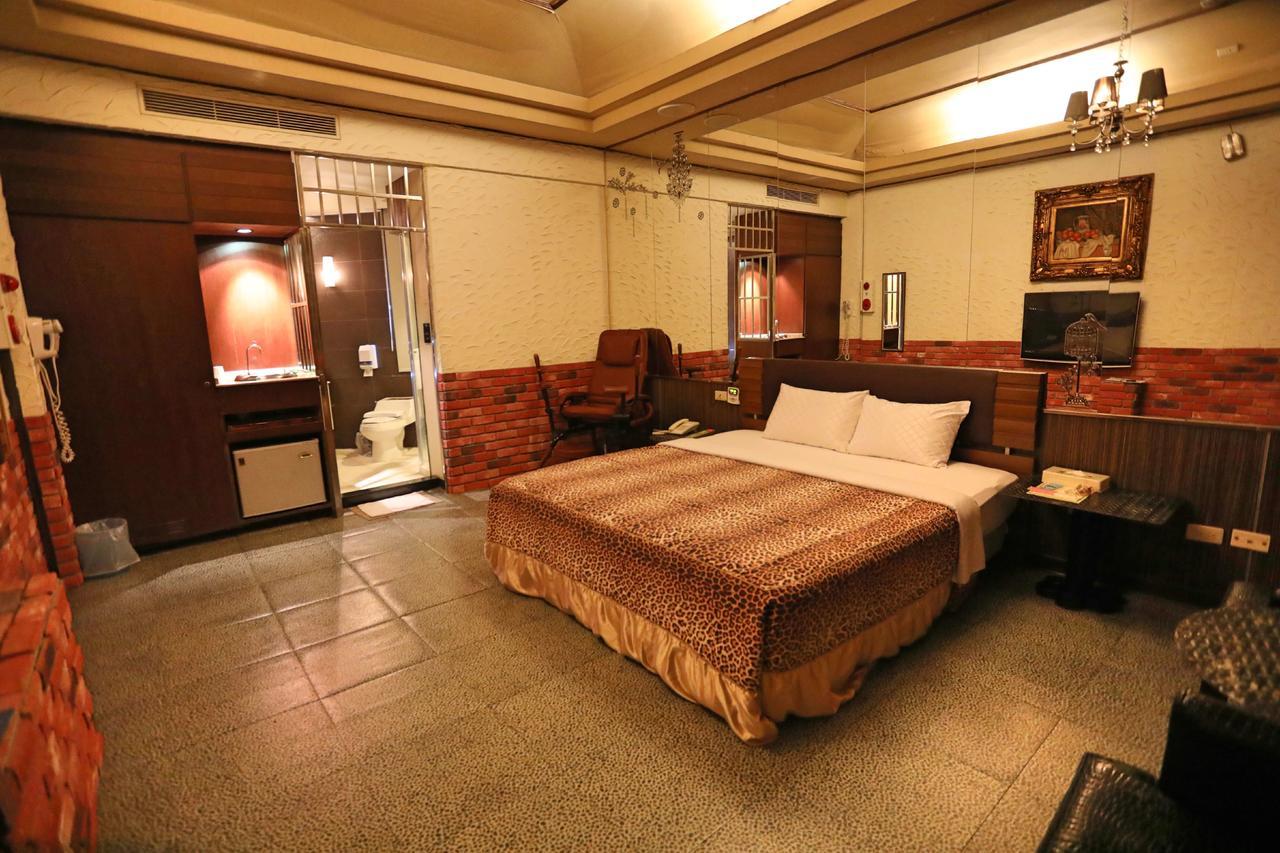 Hua Jia Motel Тайнань Екстер'єр фото