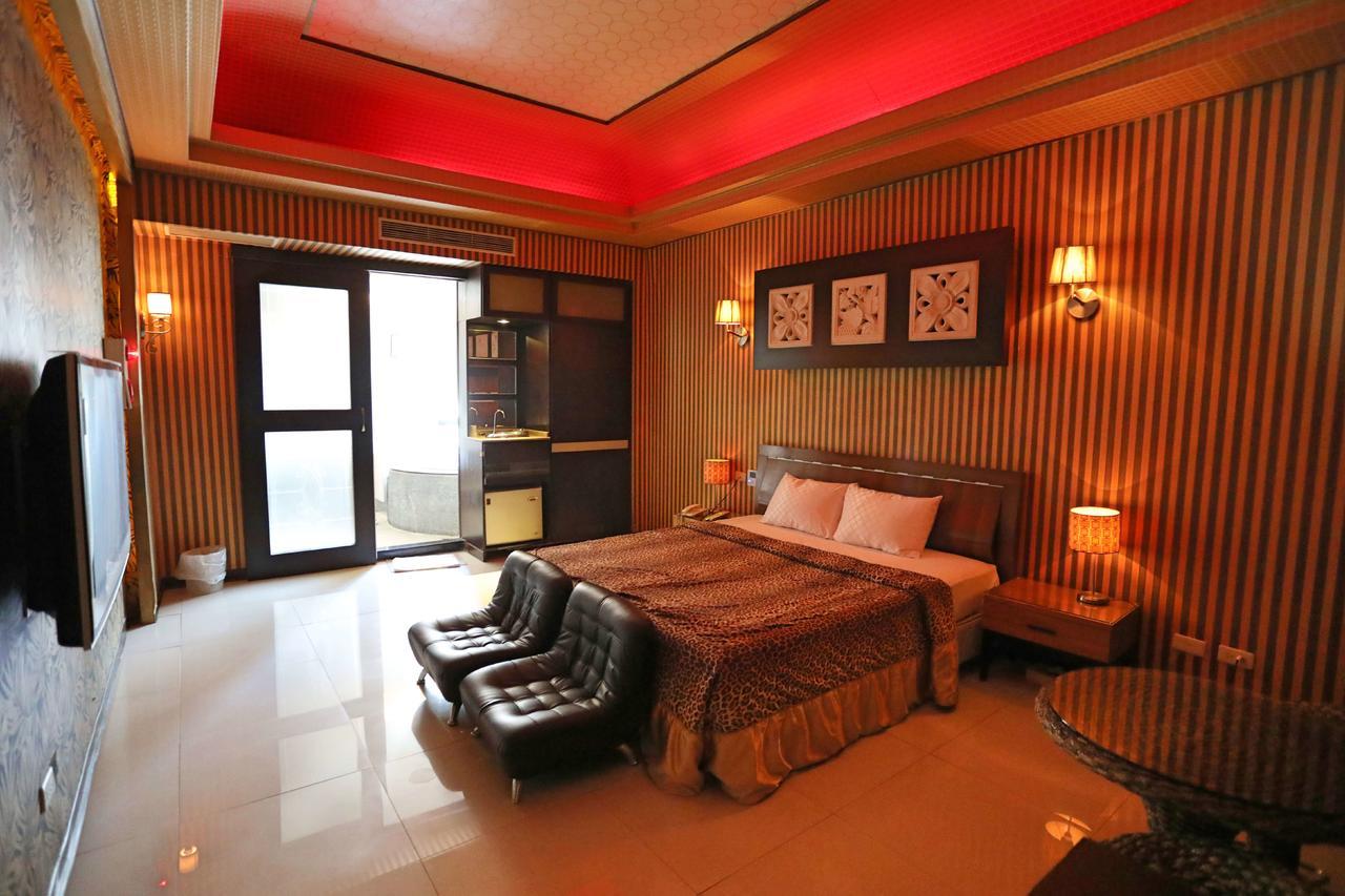 Hua Jia Motel Тайнань Екстер'єр фото
