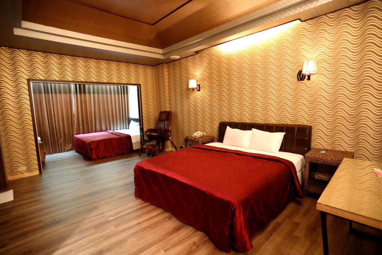 Hua Jia Motel Тайнань Екстер'єр фото